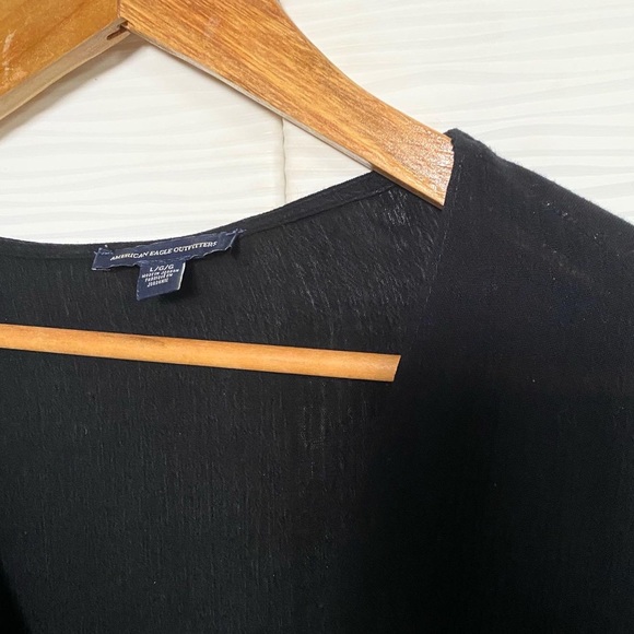 AE Long sleeve Front Tie Top - Picture 3 of 3